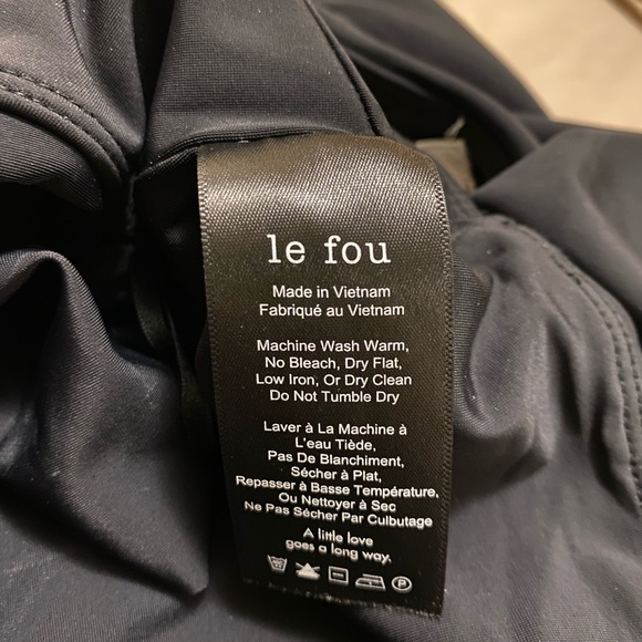 Wilfred Le Fou Chantille T-Shirt (S, black) - Picture 4 of 5